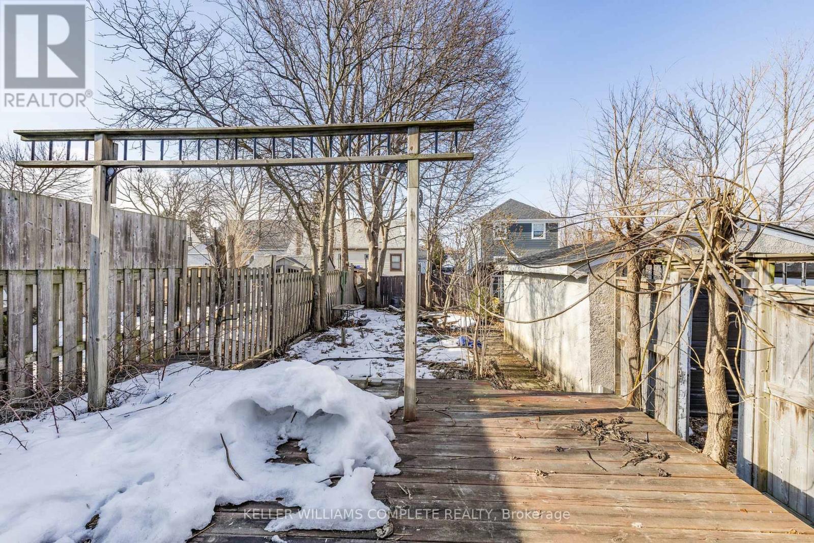 99 Vale Avenue, St. Catharines, Ontario  L2R 1T5 - Photo 29 - X12001382