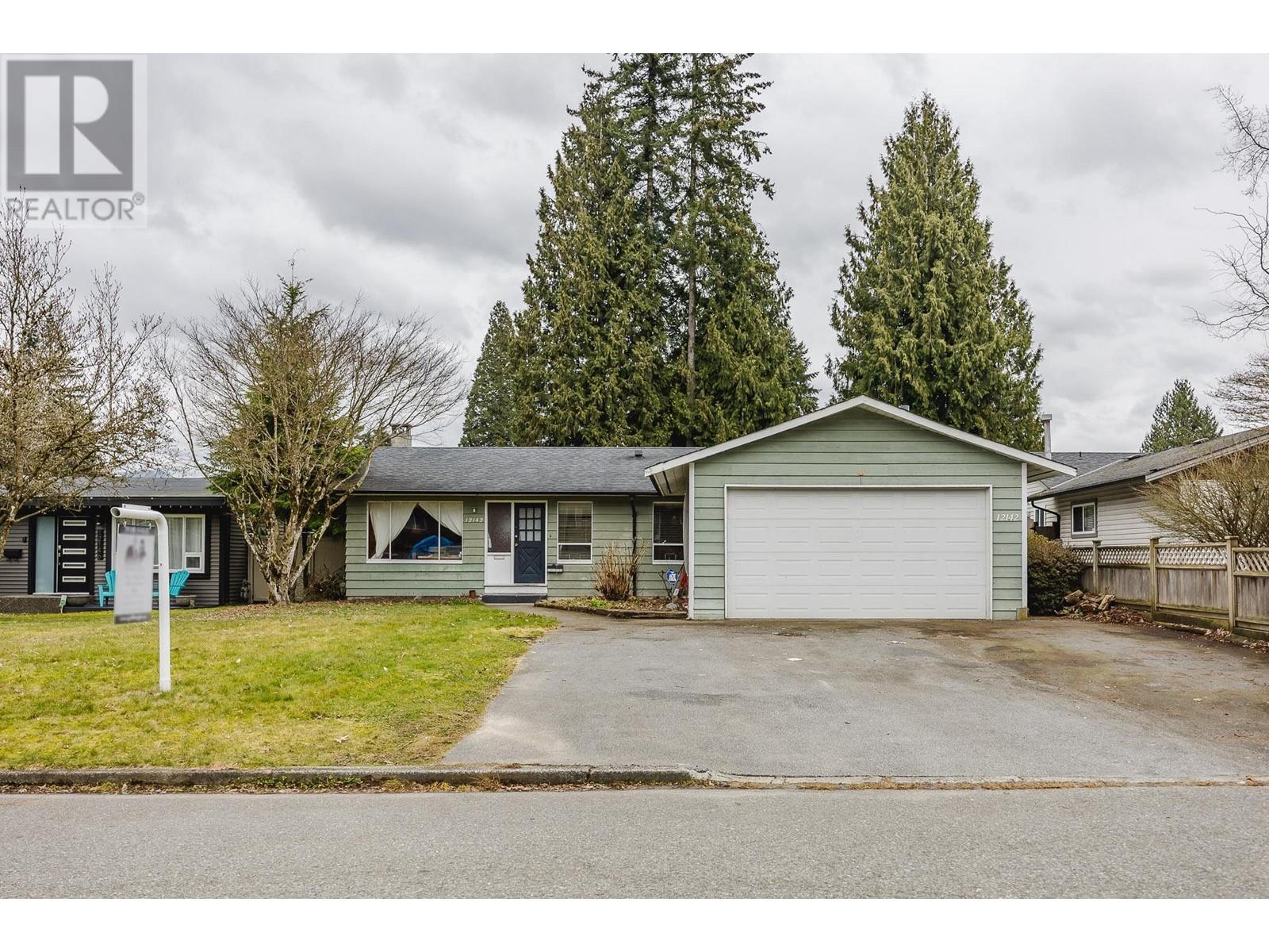 12142 DOVER STREET, Maple Ridge, British Columbia