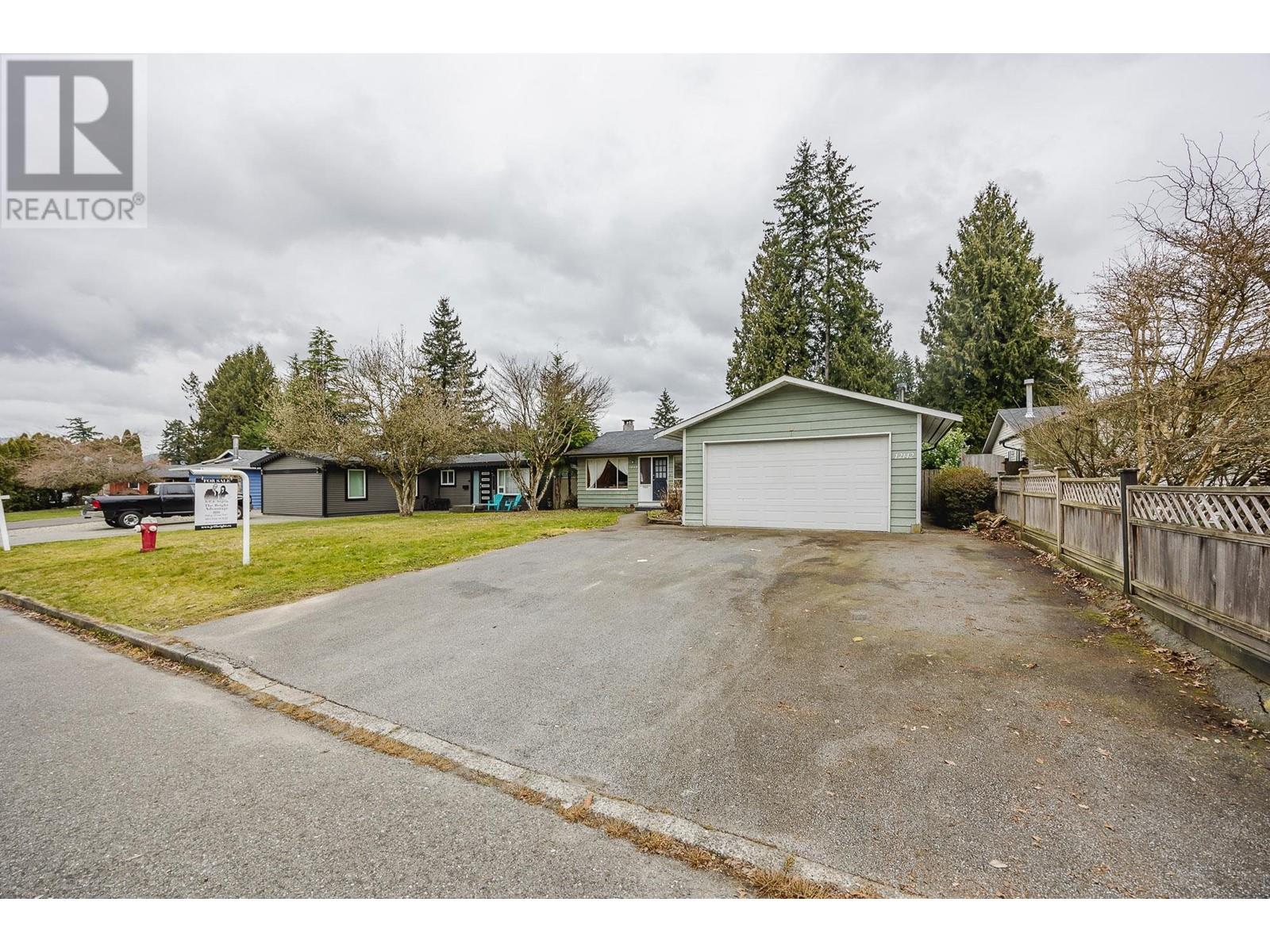 12142 Dover Street, Maple Ridge, British Columbia  V2X 7X8 - Photo 2 - R2972862