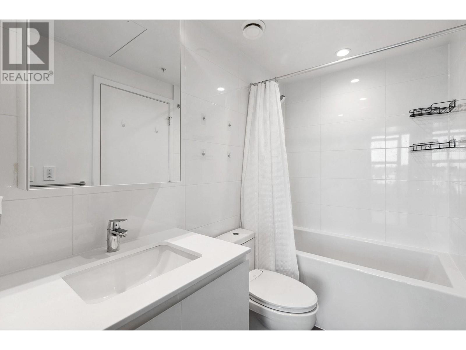 Listing Picture 11 of 21 : 2702 3809 EVERGREEN PLACE, Burnaby / 本拿比 - 魯藝地產 Yvonne Lu Group - MLS Medallion Club Member