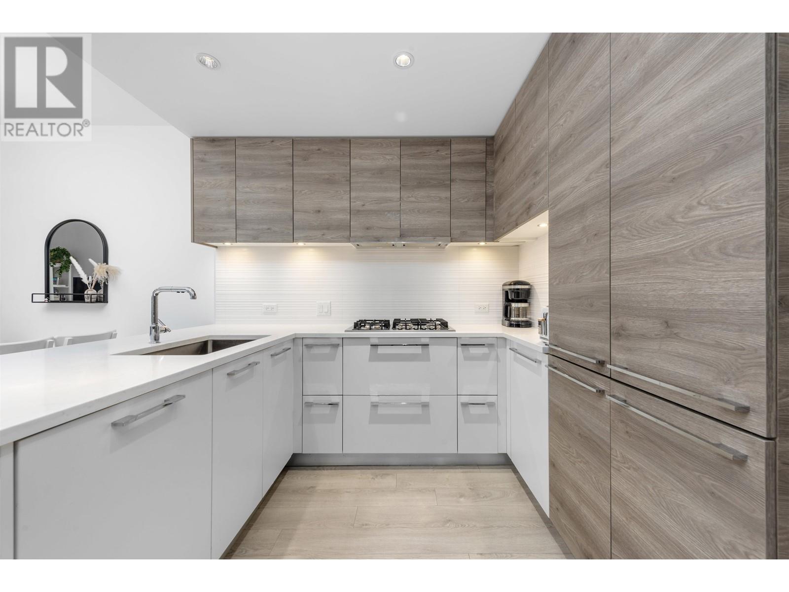 1711 7388 Kingsway Street, Burnaby, British Columbia  V3N 0G9 - Photo 8 - R2973755