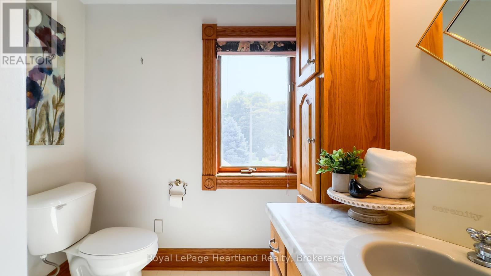 123 Elgin Avenue W, Goderich (Goderich (Town)), Ontario  N7A 2E4 - Photo 37 - X12001485