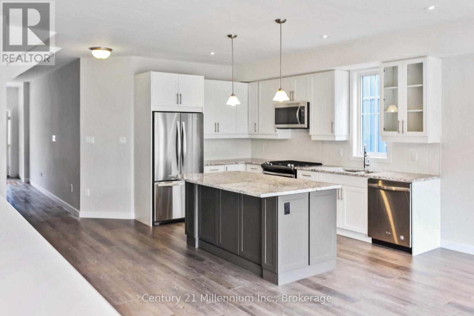 359 Yellow Birch Crescent, Blue Mountains, Ontario  L9Y 0Y5 - Photo 11 - X12001515