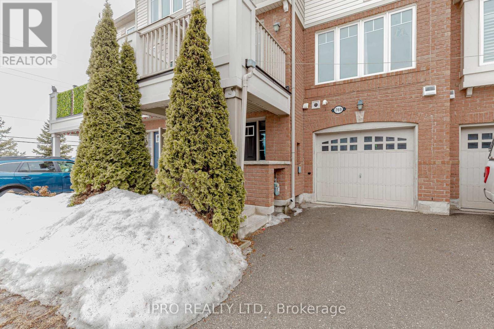 769 Challinor Terrace, Milton, Ontario  L9T 7V5 - Photo 4 - W11999935