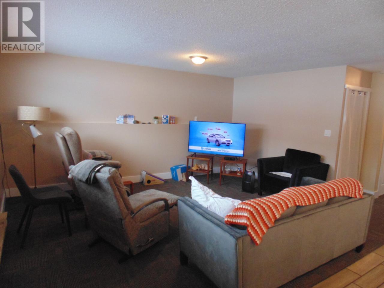 609-611 Christina Place, Castlegar, British Columbia  V1N 2K7 - Photo 20 - 10336481