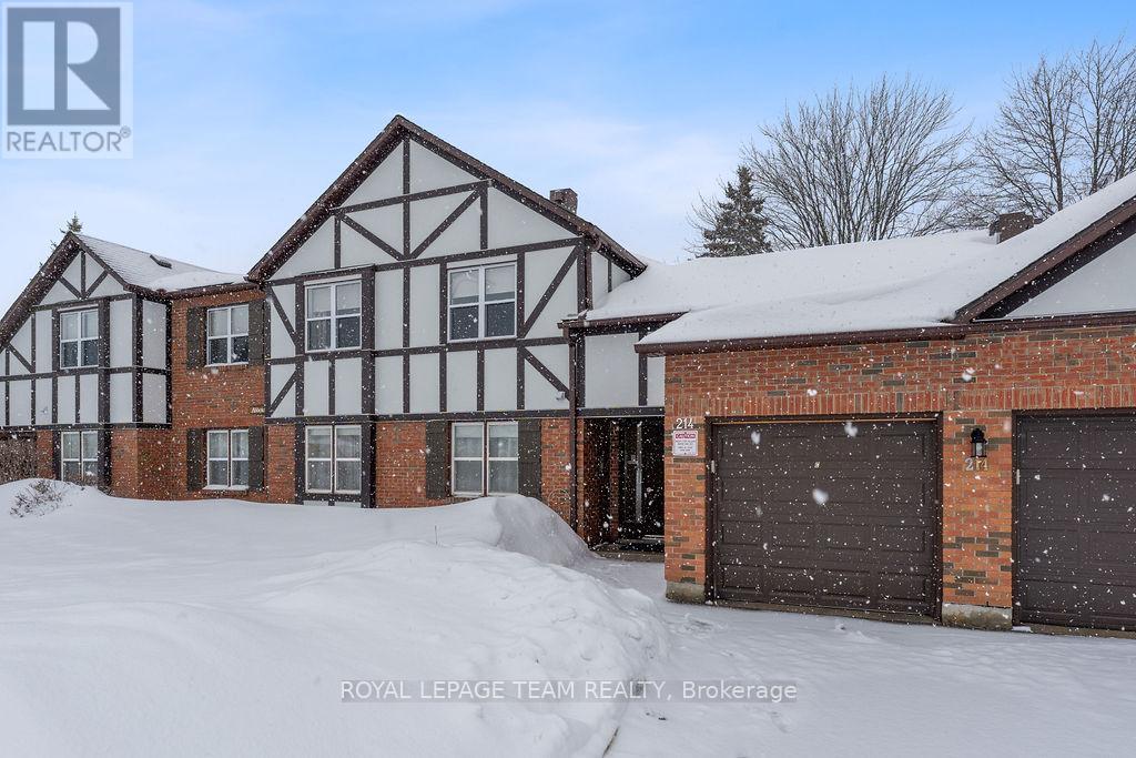 80 - 214d Equestrian Drive, Ottawa, Ontario  K2M 1E2 - Photo 1 - X12001599