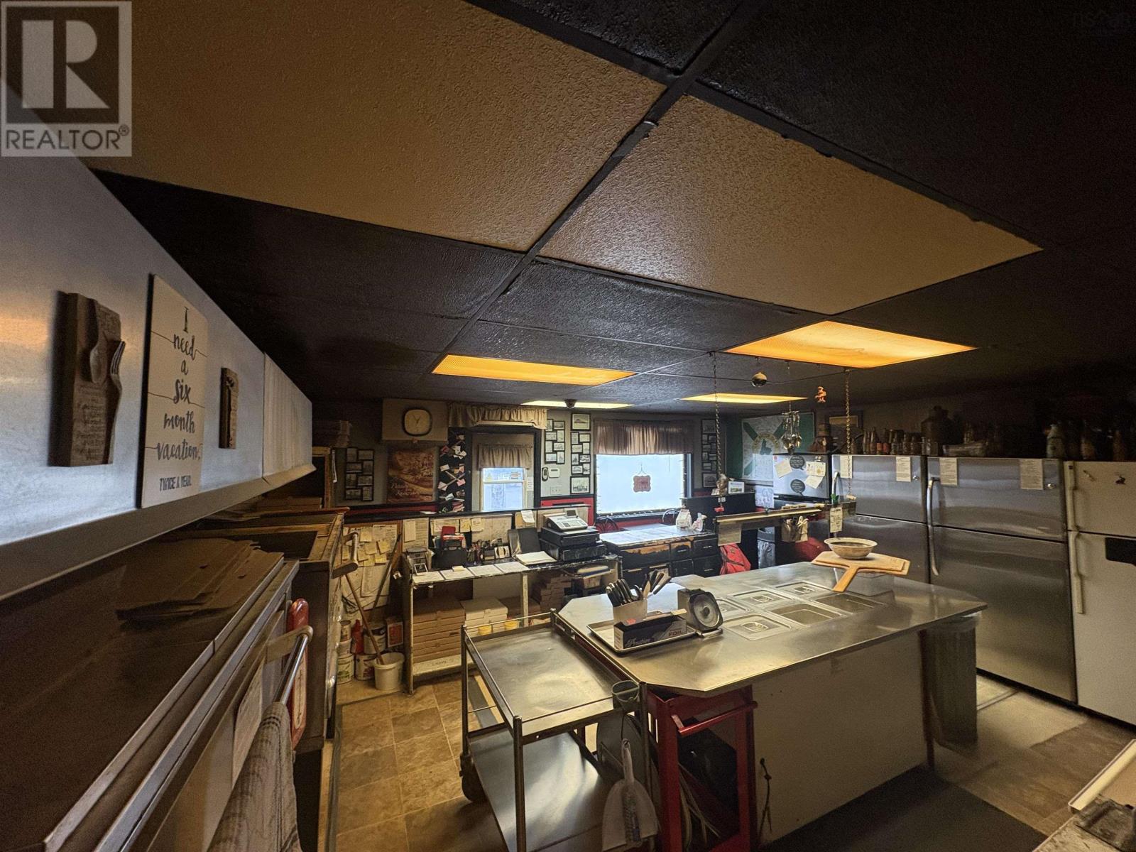 17 Sterling Road    Glace Bay Road, Glace Bay, Nova Scotia  B1A 3X5 - Photo 19 - 202504079