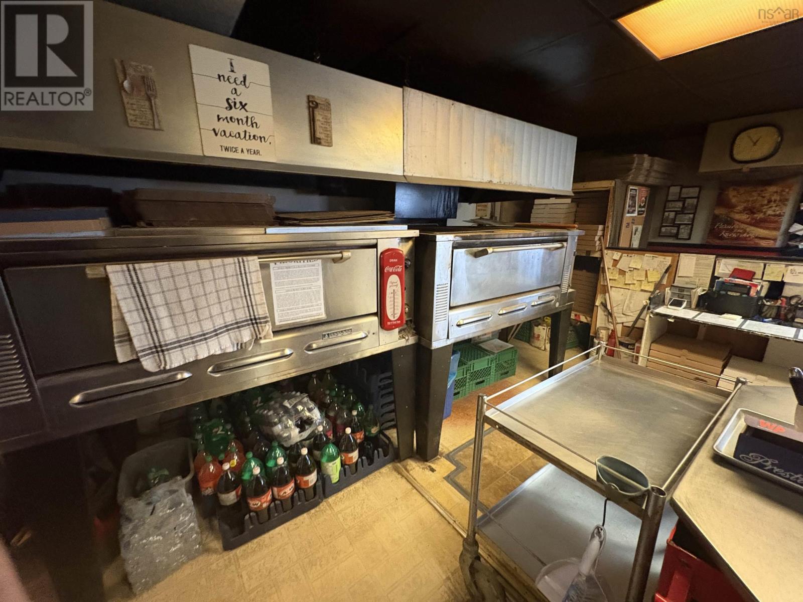 17 Sterling Road    Glace Bay Road, Glace Bay, Nova Scotia  B1A 3X5 - Photo 21 - 202504079