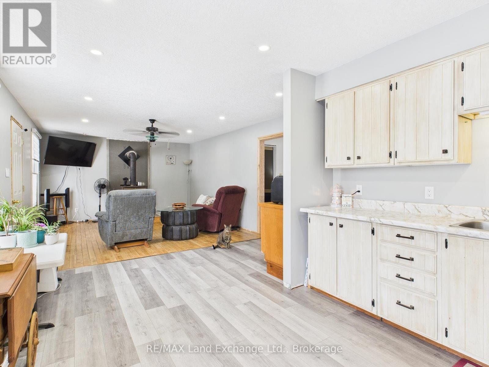 58 Albert Street, Ashfield-Colborne-Wawanosh, Ontario  N0M 1R0 - Photo 5 - X12001590