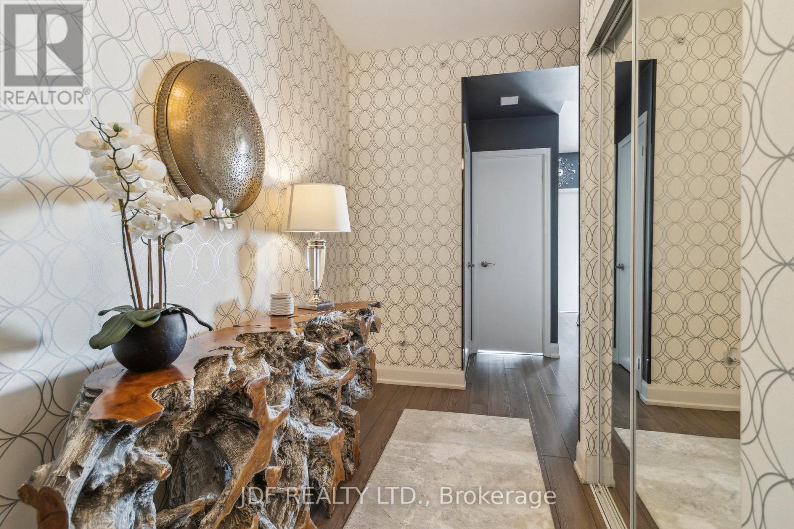 1804 - 2910 Highway 7, Vaughan, Ontario  L4K 2M7 - Photo 10 - N12001700