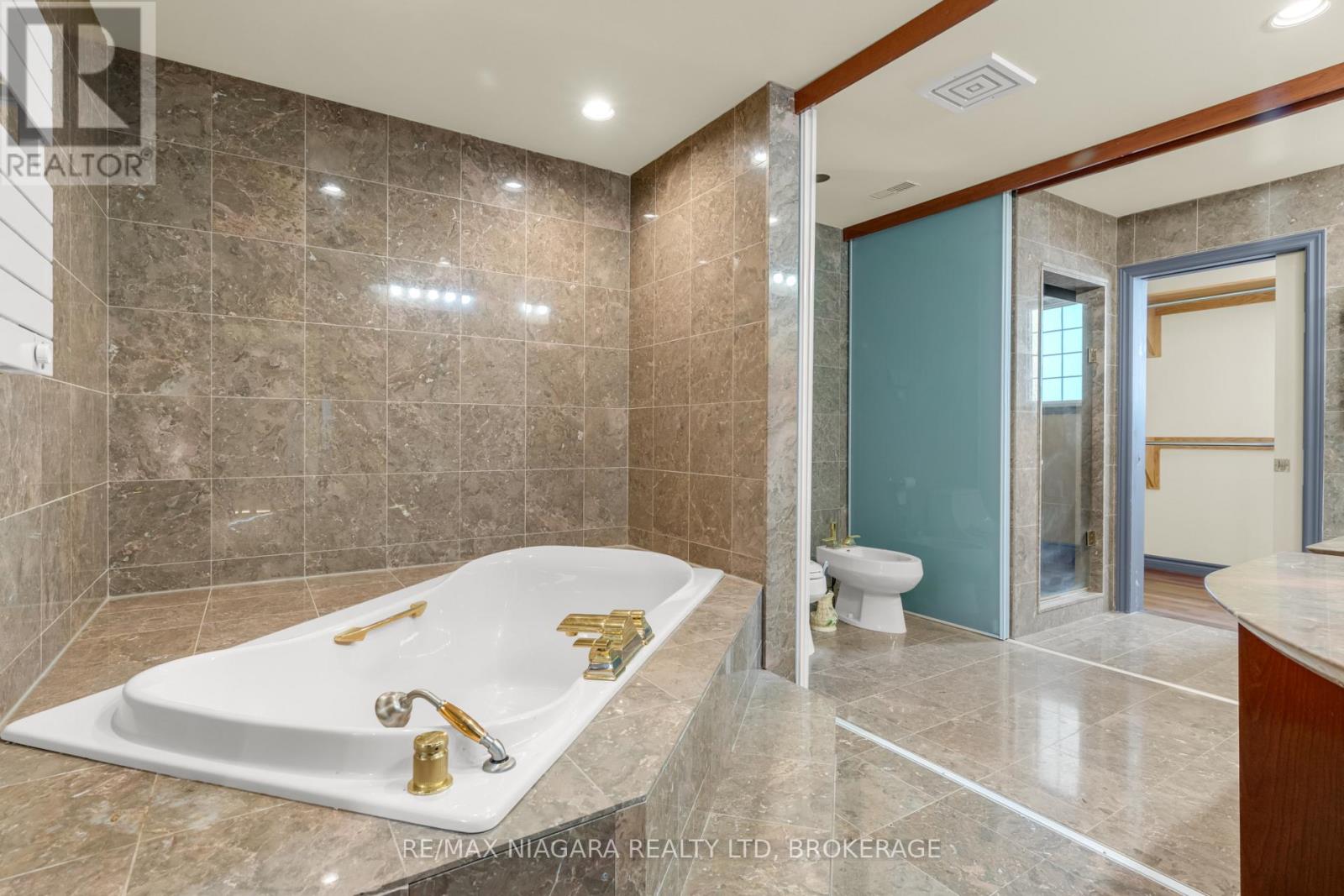 4850 Hillside Drive, Lincoln (Beamsville), Ontario  L0R 1B0 - Photo 24 - X12000810