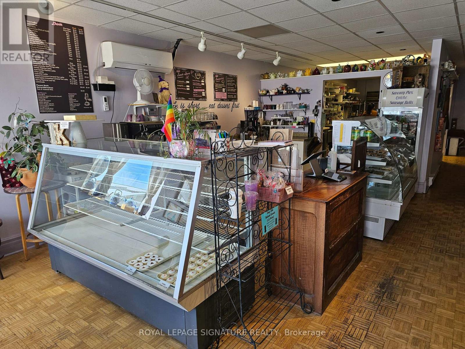 Property at 206C QUEEN STREET S image 2