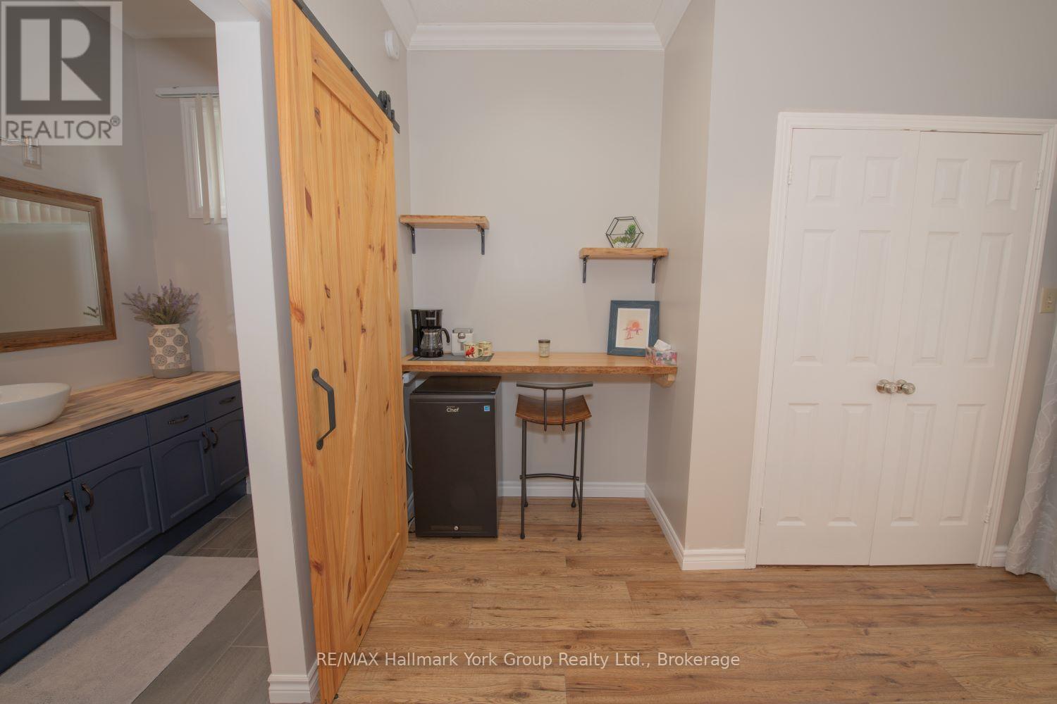 10 - 104 Kellies Way, Blue Mountains, Ontario  L9Y 0L6 - Photo 13 - X12001873