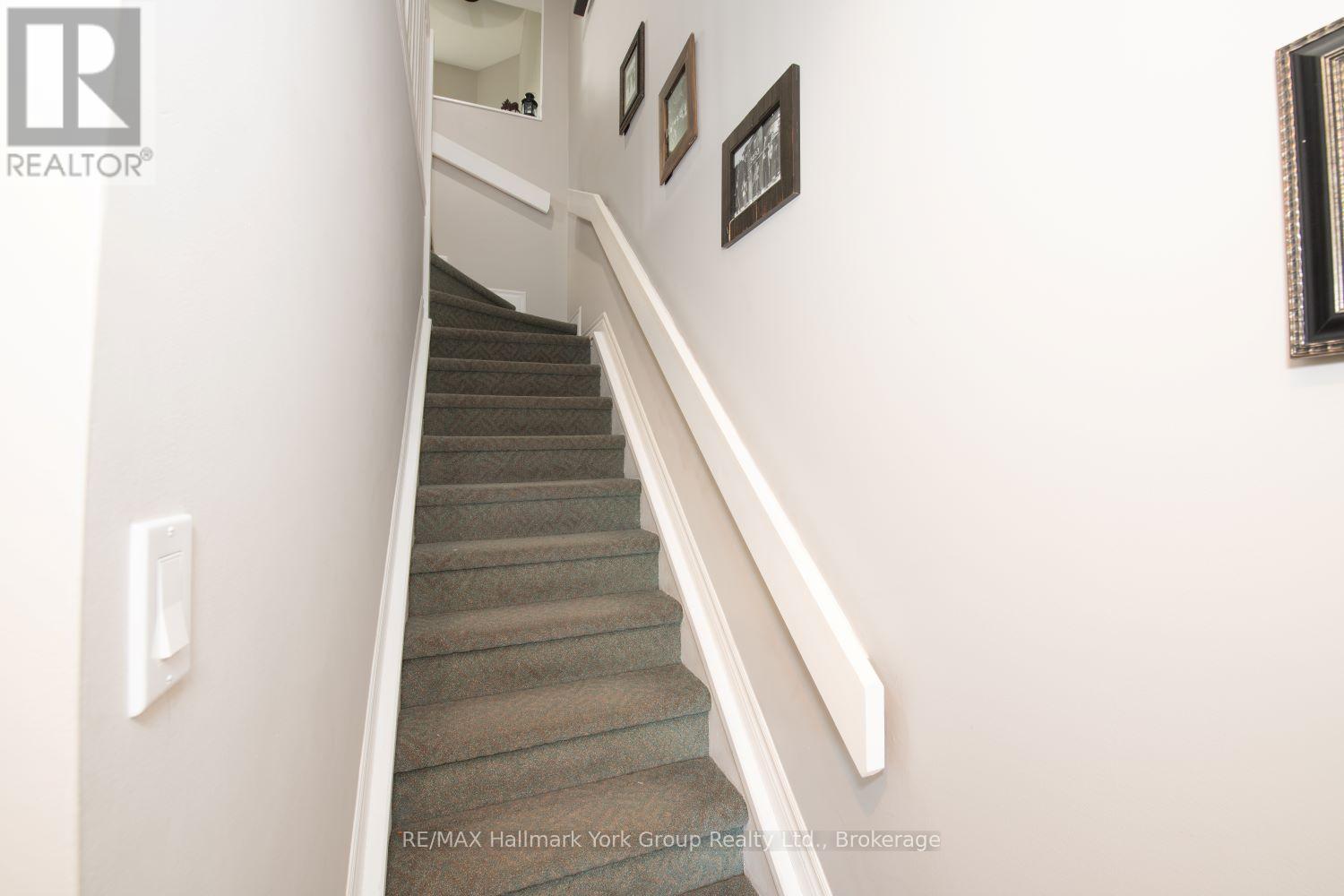 10 - 104 Kellies Way, Blue Mountains, Ontario  L9Y 0L6 - Photo 14 - X12001873