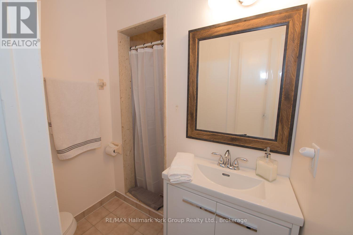 10 - 104 Kellies Way, Blue Mountains, Ontario  L9Y 0L6 - Photo 16 - X12001873