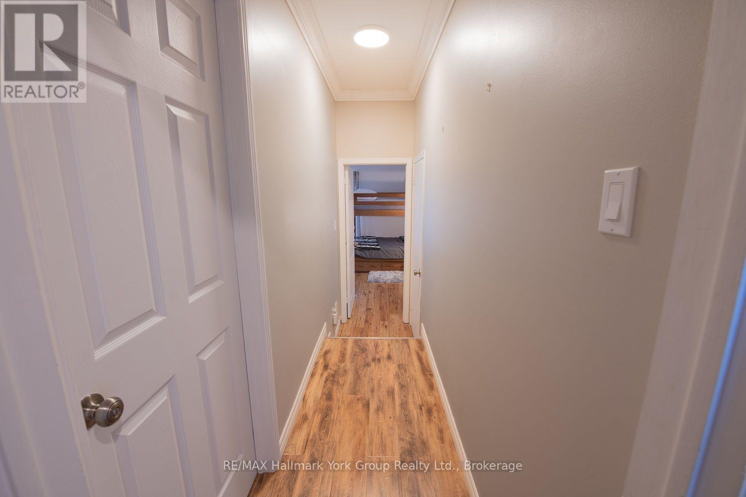 10 - 104 Kellies Way, Blue Mountains, Ontario  L9Y 0L6 - Photo 7 - X12001873