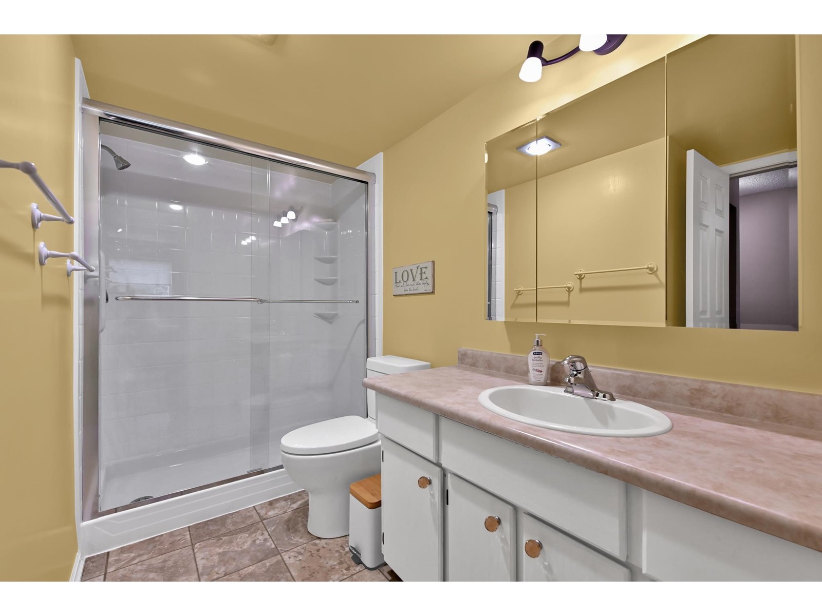 102 32910 Amicus Place, Abbotsford, British Columbia  V2S 6G9 - Photo 24 - R2972775