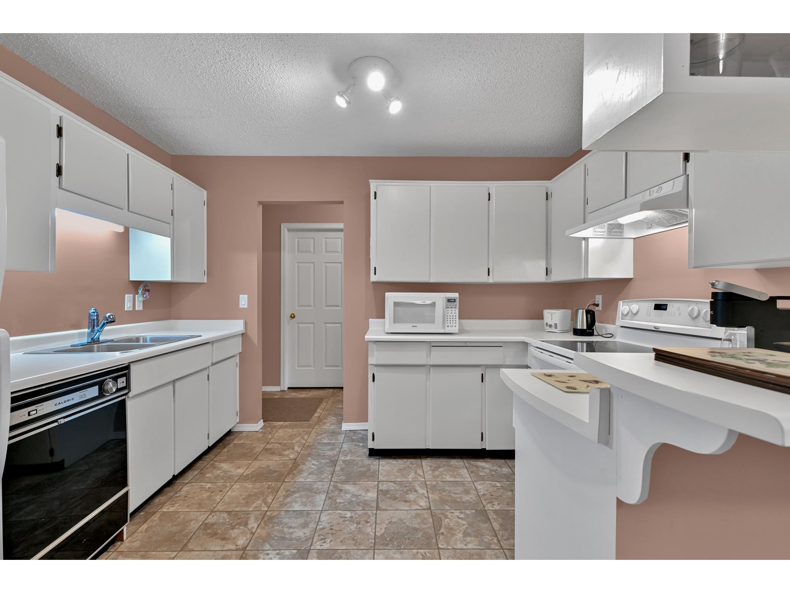 102 32910 Amicus Place, Abbotsford, British Columbia  V2S 6G9 - Photo 13 - R2972775