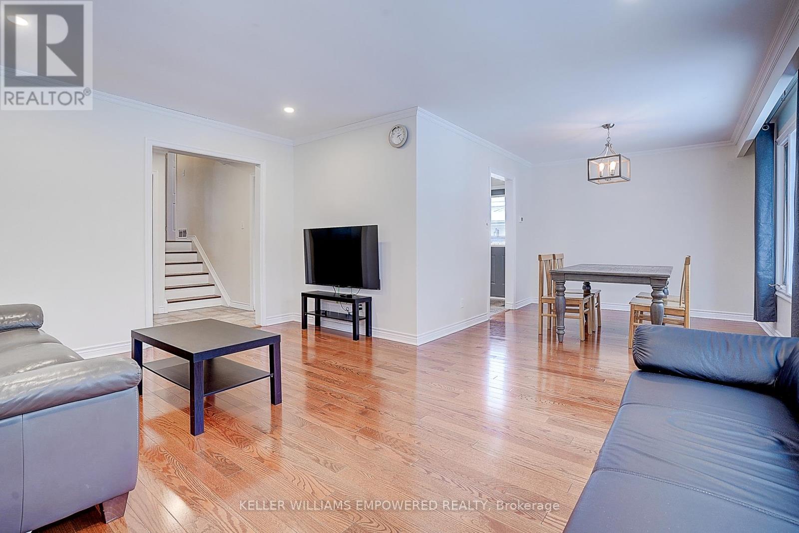 17 Sir Kay Drive, Markham, Ontario  L3P 2Y9 - Photo 14 - N12001881