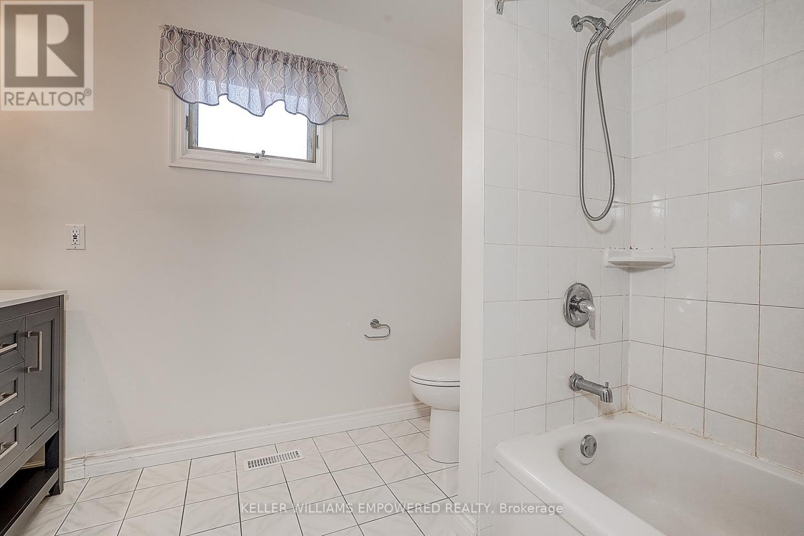 17 Sir Kay Drive, Markham, Ontario  L3P 2Y9 - Photo 34 - N12001881