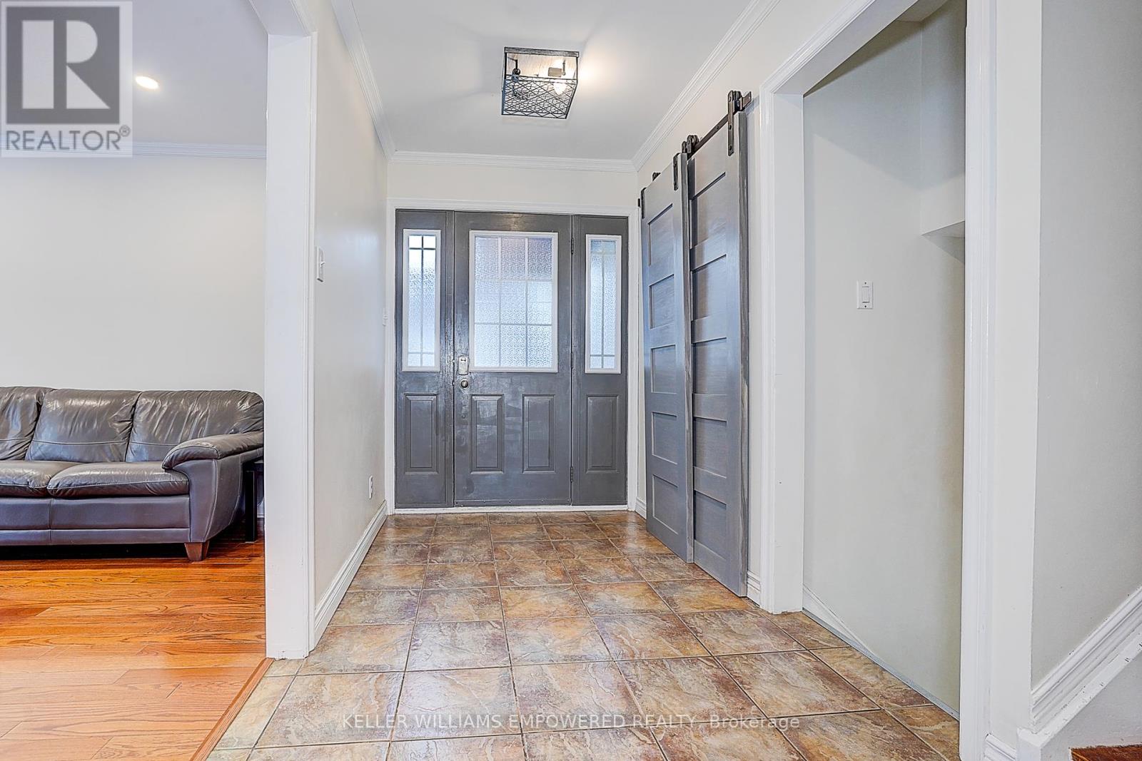 17 Sir Kay Drive, Markham, Ontario  L3P 2Y9 - Photo 8 - N12001881