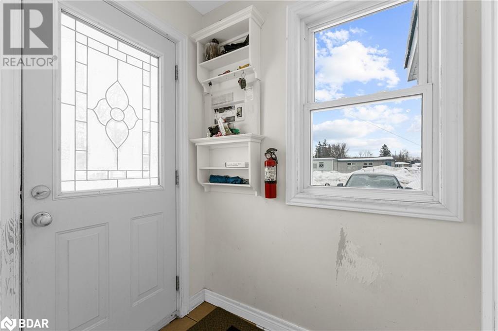 107 Sydenham Street, Angus, Ontario  L0M 1B0 - Photo 4 - 40700823