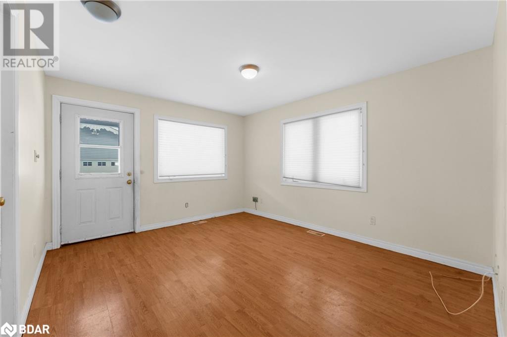 107 Sydenham Street, Angus, Ontario  L0M 1B0 - Photo 6 - 40700823