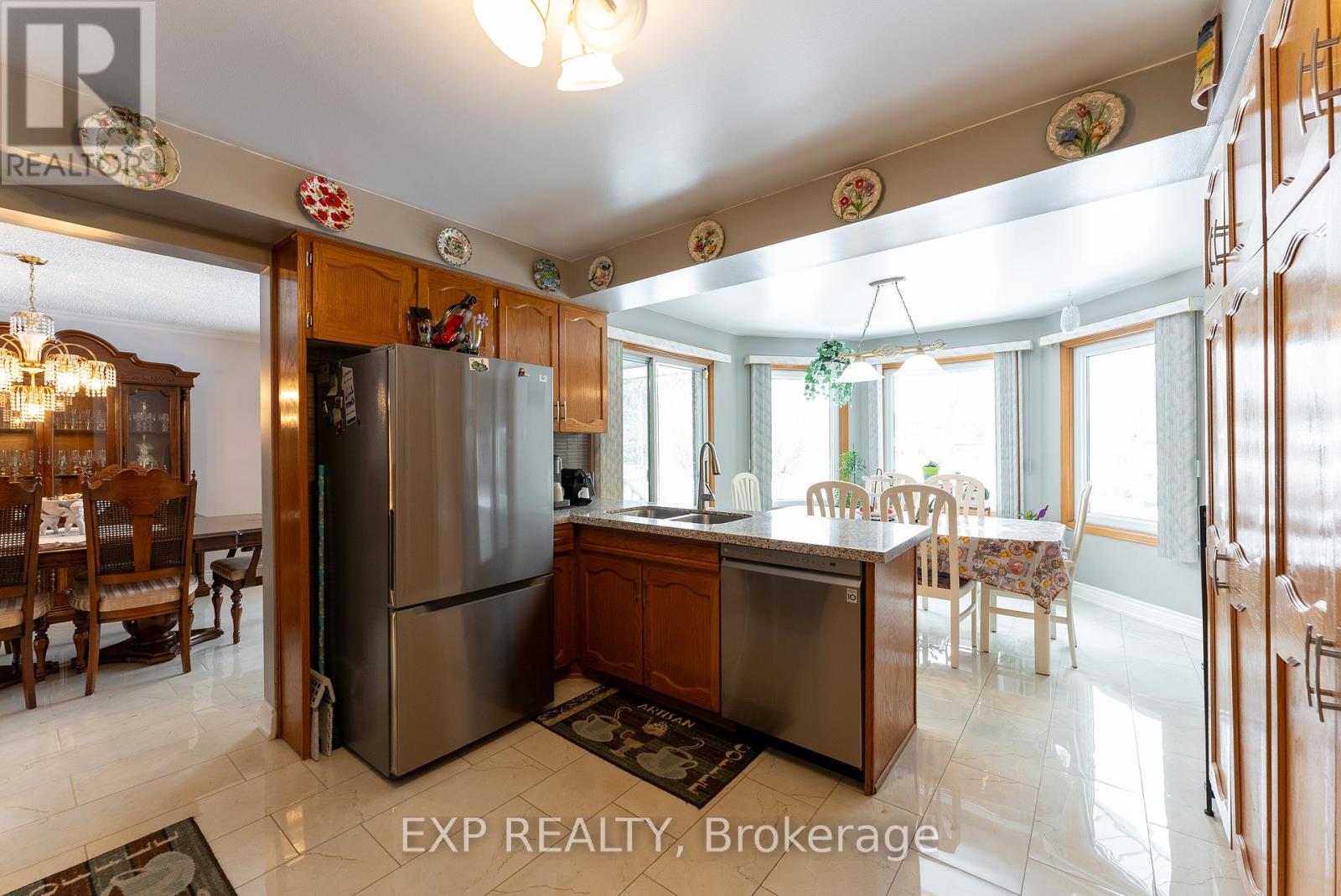 Property at 39 WATSON STREET image 5