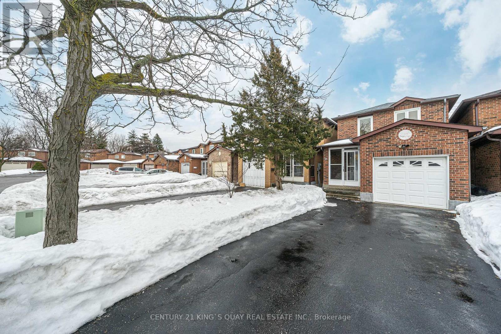 Property at 55 HORNCHURCH CRESCENT image 3