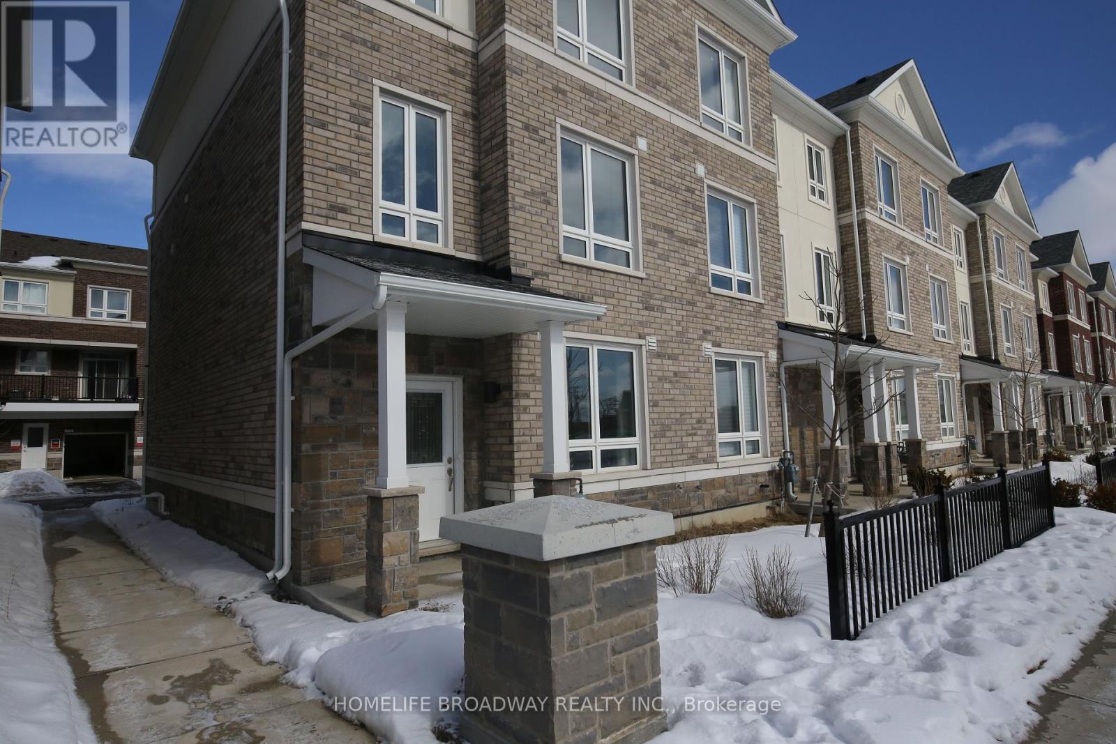 Property at 72 IMPERIAL COLLEGE LANE image 2