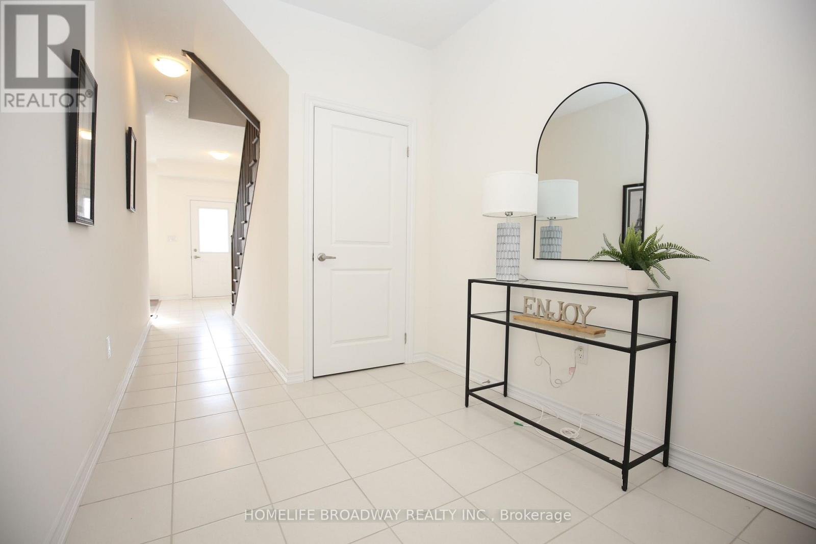 Property at 72 IMPERIAL COLLEGE LANE image 3