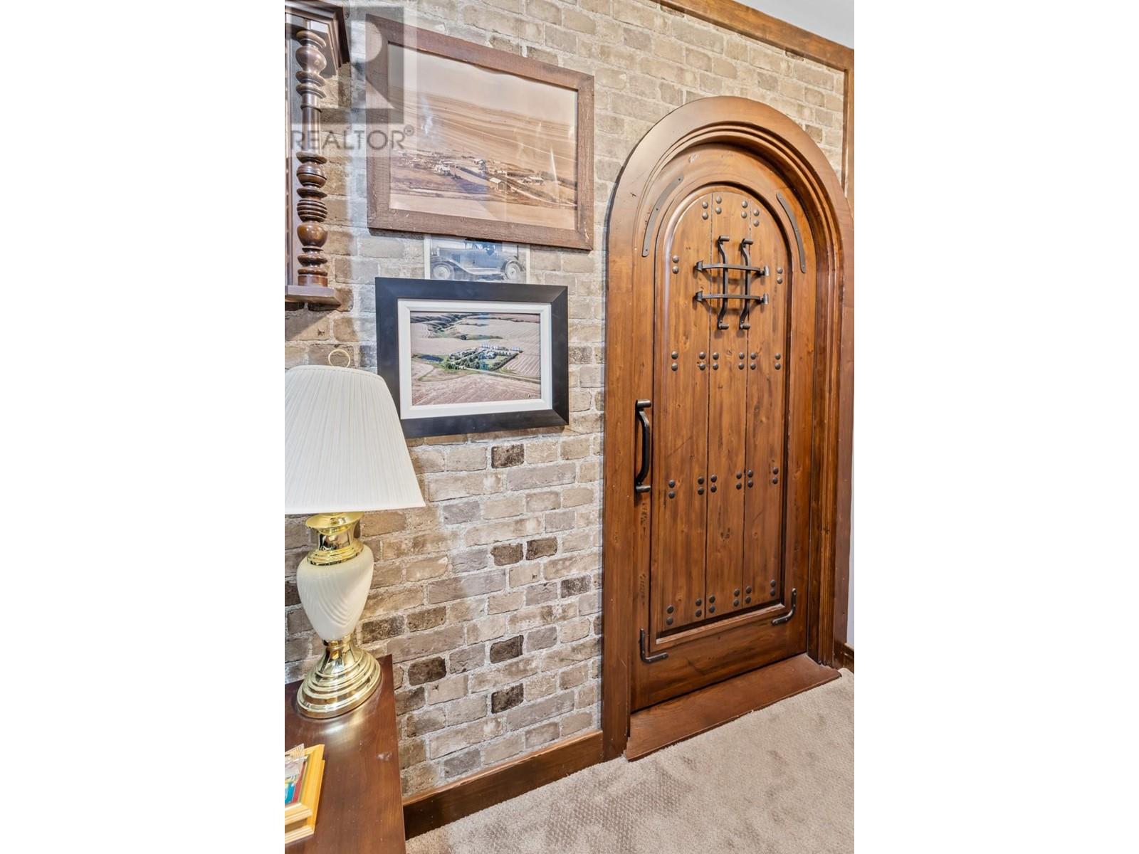 13516 Lakeshore Drive, Boswell, British Columbia V0B 1A0 - Photo 17 - 10337436