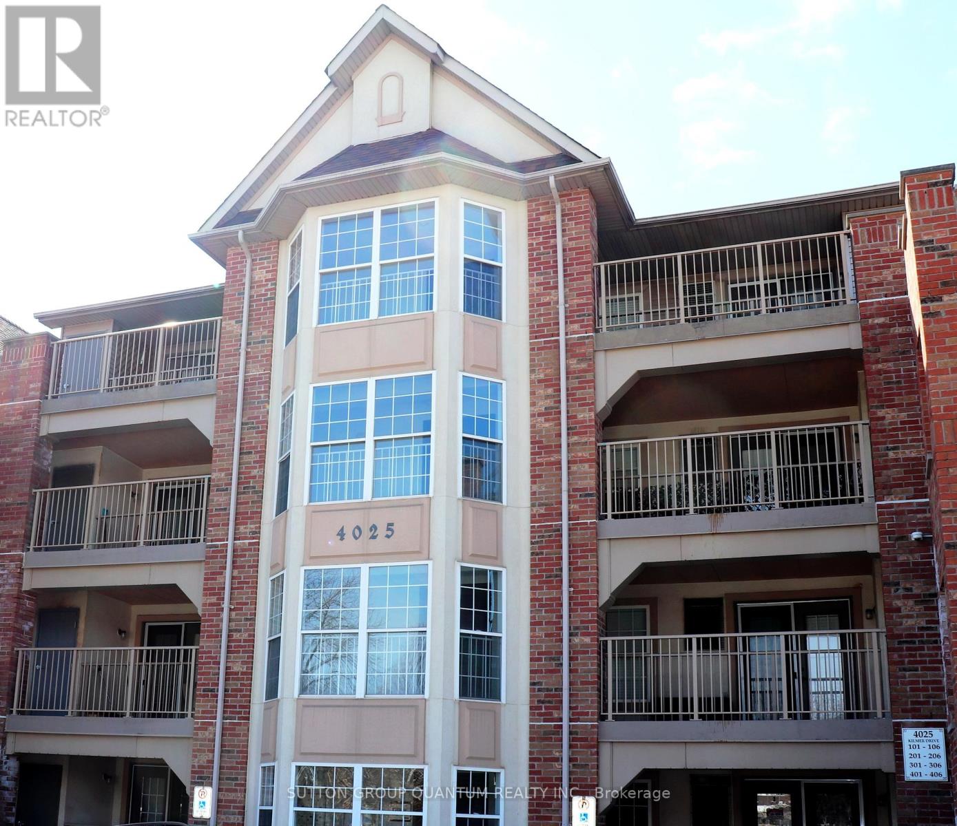 Property at 301 - 4025 KILMER DRIVE image 2