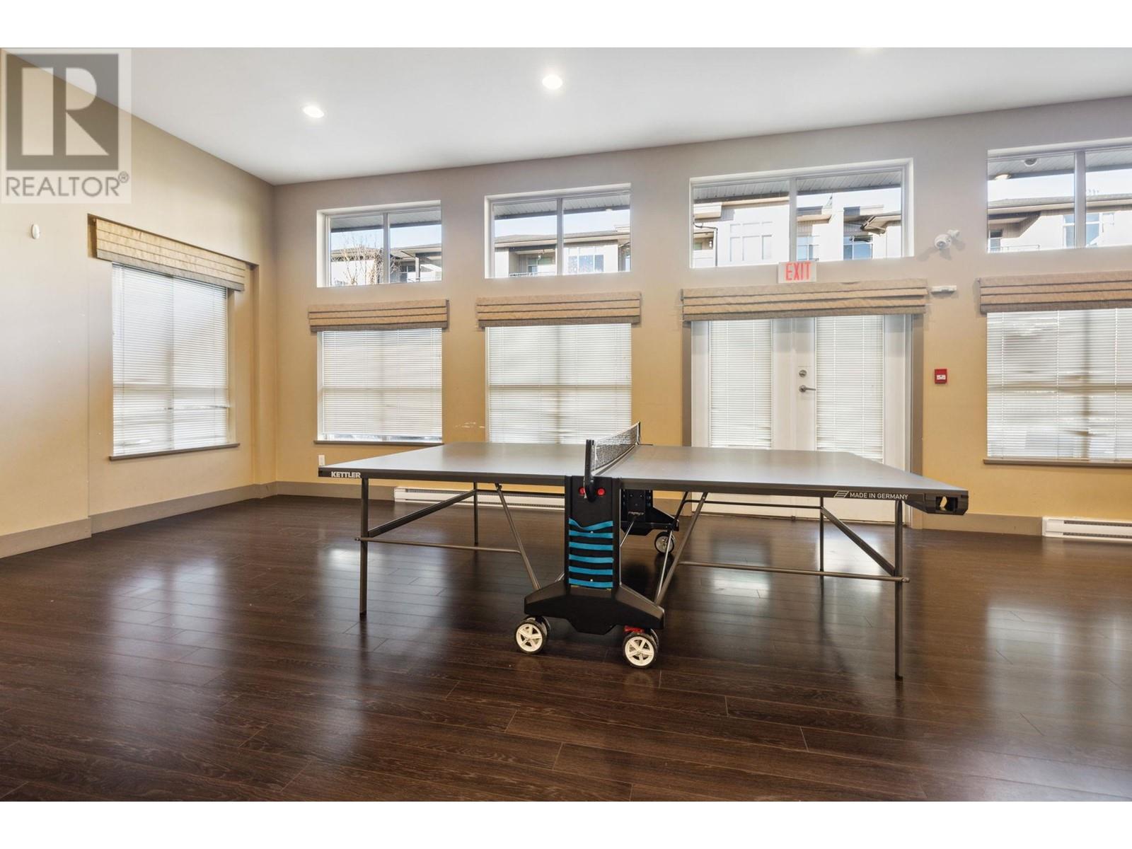Listing Picture 28 of 34 : 105 9299 TOMICKI AVENUE, Richmond / 烈治文 - 魯藝地產 Yvonne Lu Group - MLS Medallion Club Member