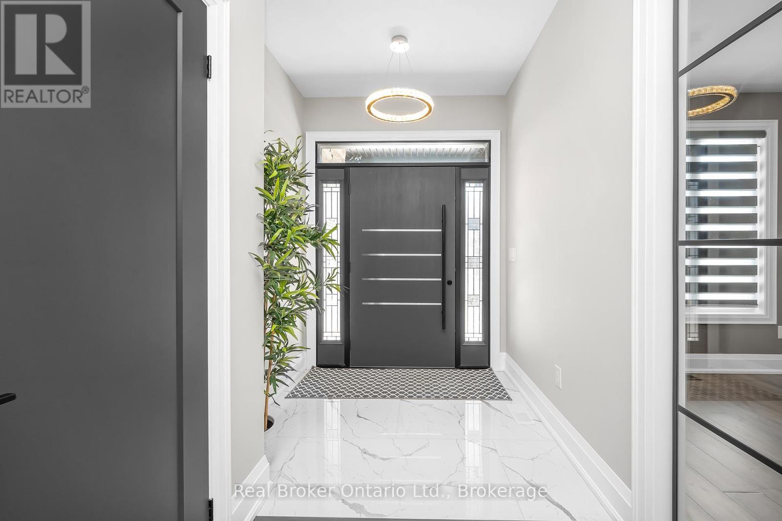 Property at 148 SUSAN DRIVE image 5