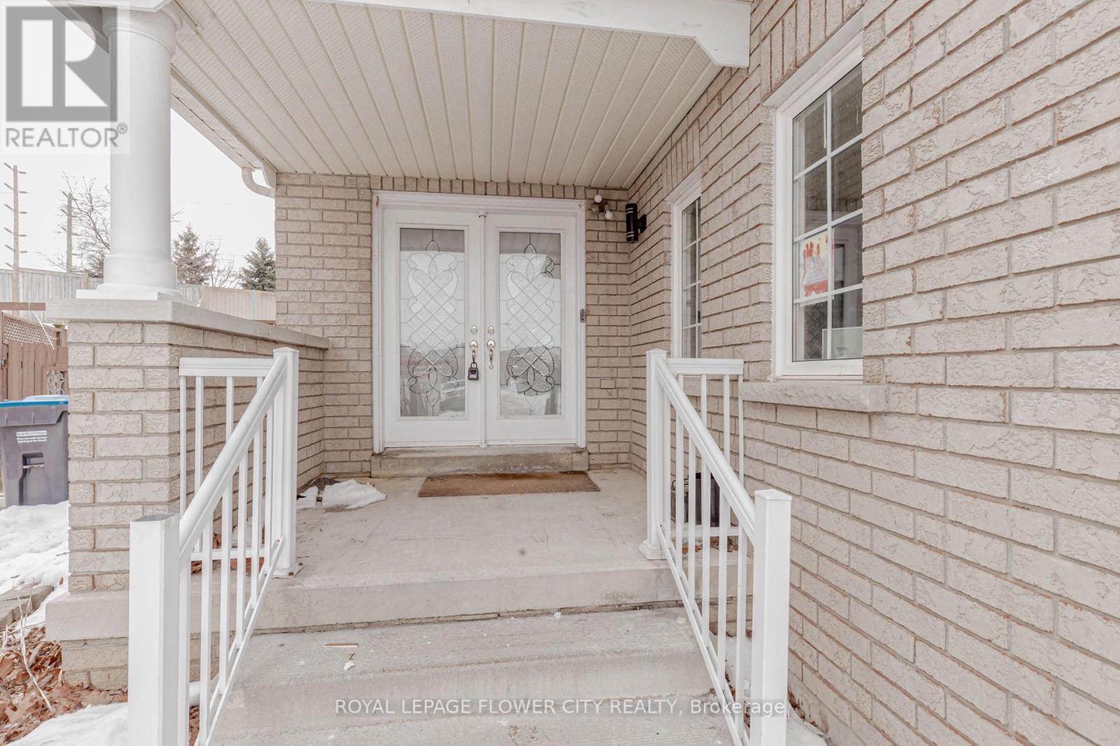 272 Albright Road, Brampton, Ontario  L6X 0J1 - Photo 3 - W12000285