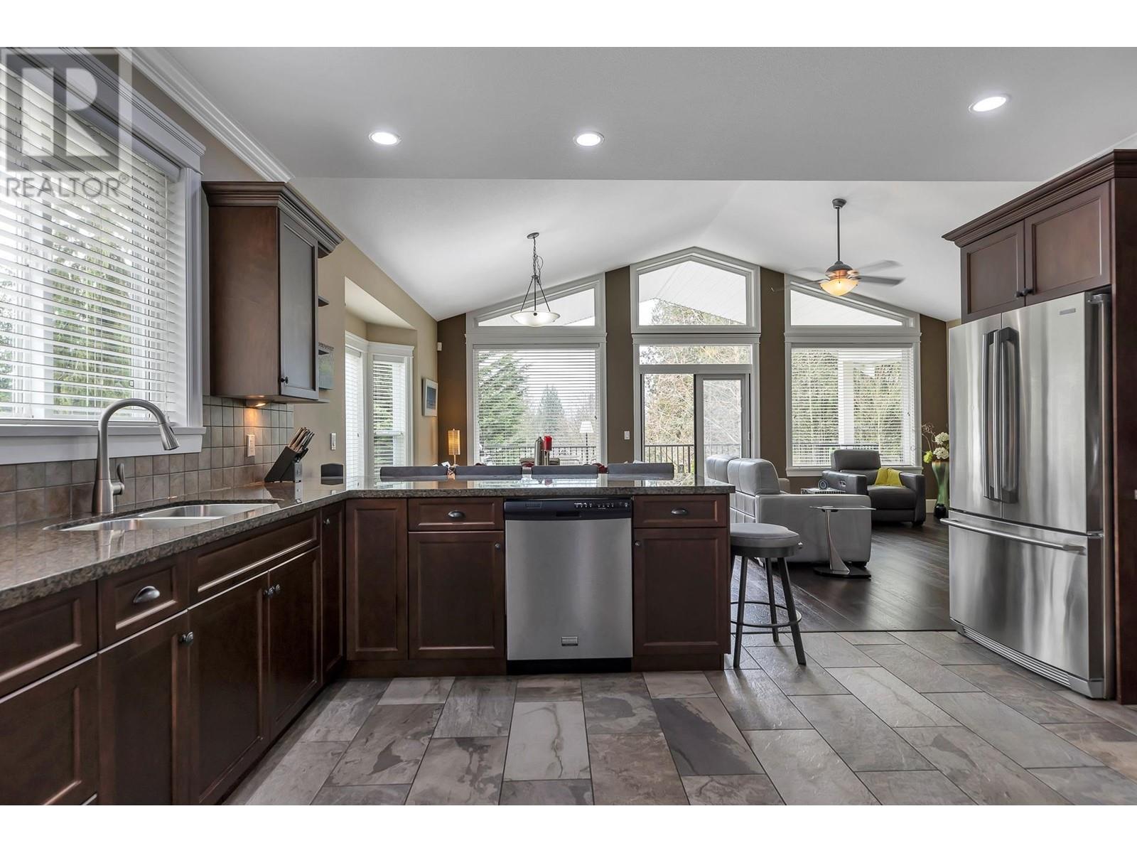 14 13210 Shoesmith Crescent, Maple Ridge, British Columbia  V4R 0C1 - Photo 4 - R2971951