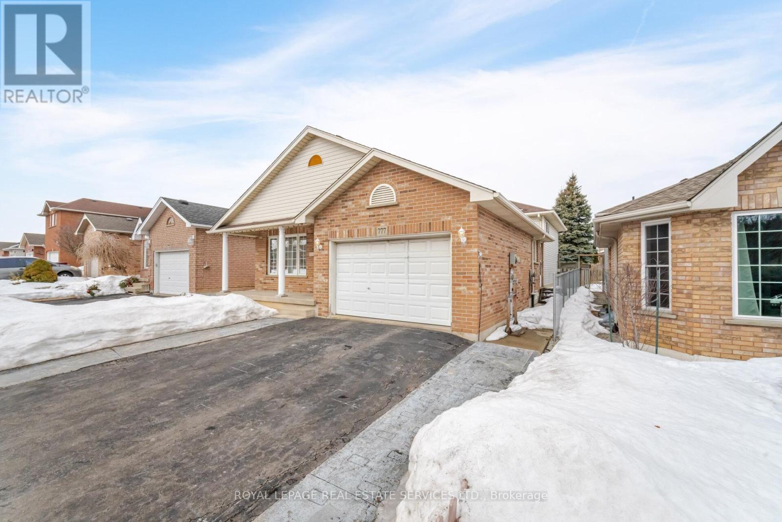 Property at 777 LIMERIDGE ROAD E image 2