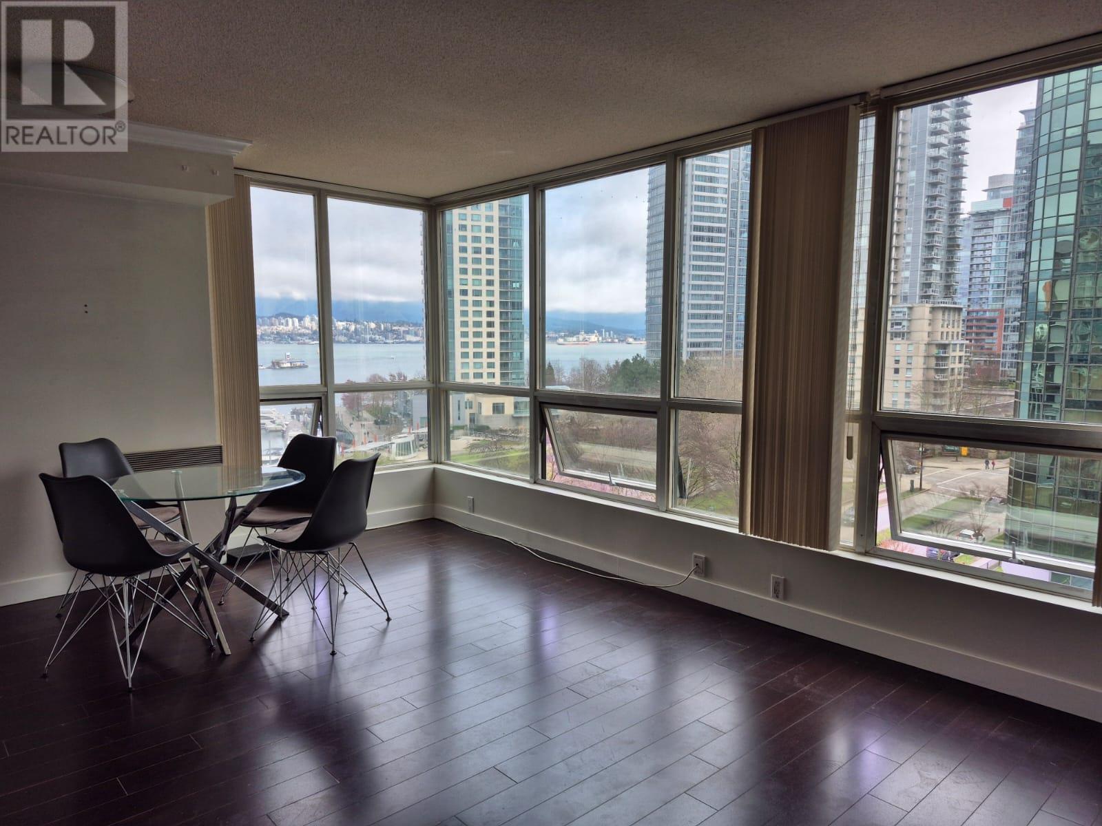 Listing Picture 6 of 32 : 704 588 BROUGHTON STREET, Vancouver / 溫哥華 - 魯藝地產 Yvonne Lu Group - MLS Medallion Club Member