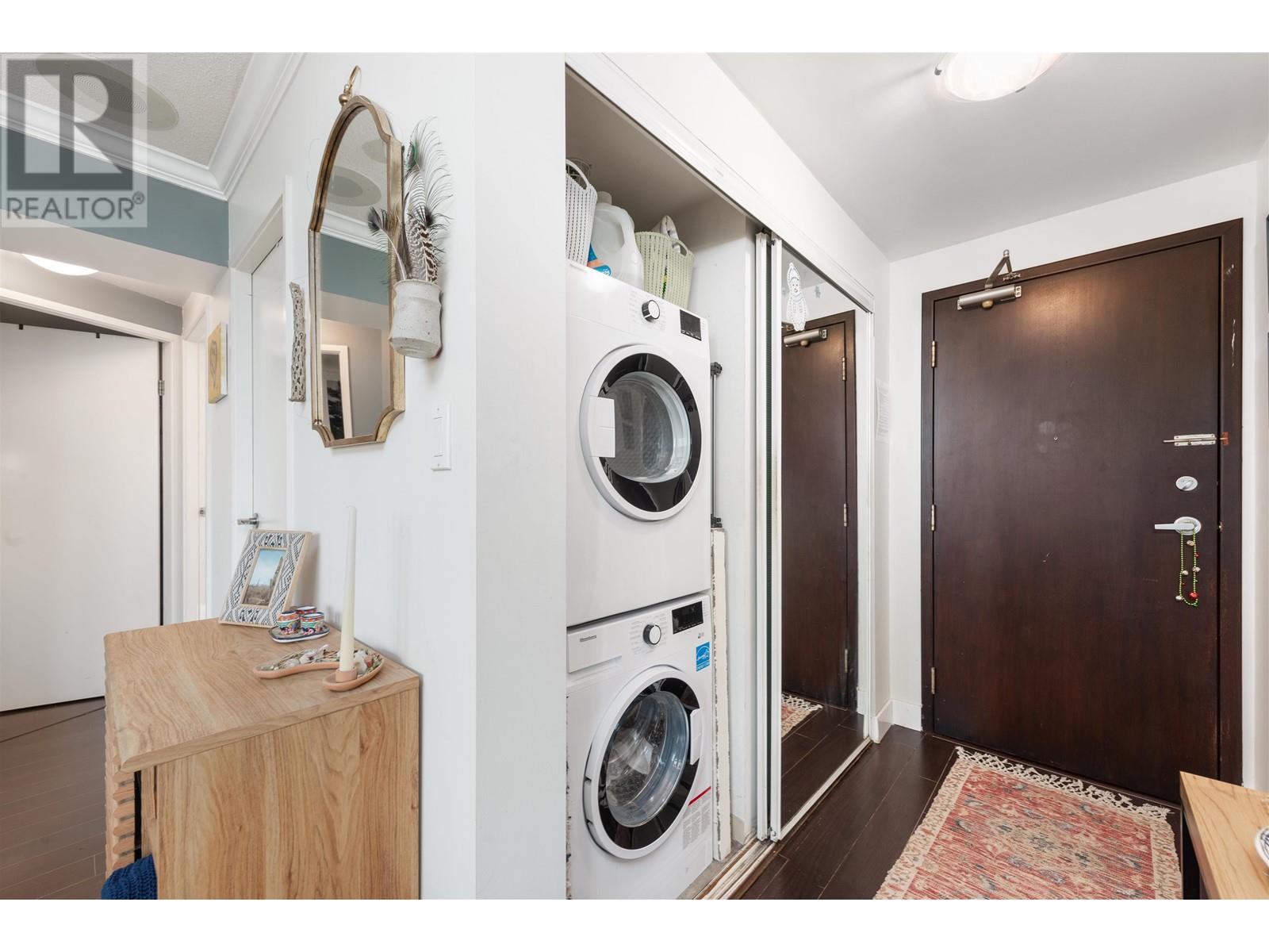 Listing Picture 9 of 32 : 704 588 BROUGHTON STREET, Vancouver / 溫哥華 - 魯藝地產 Yvonne Lu Group - MLS Medallion Club Member