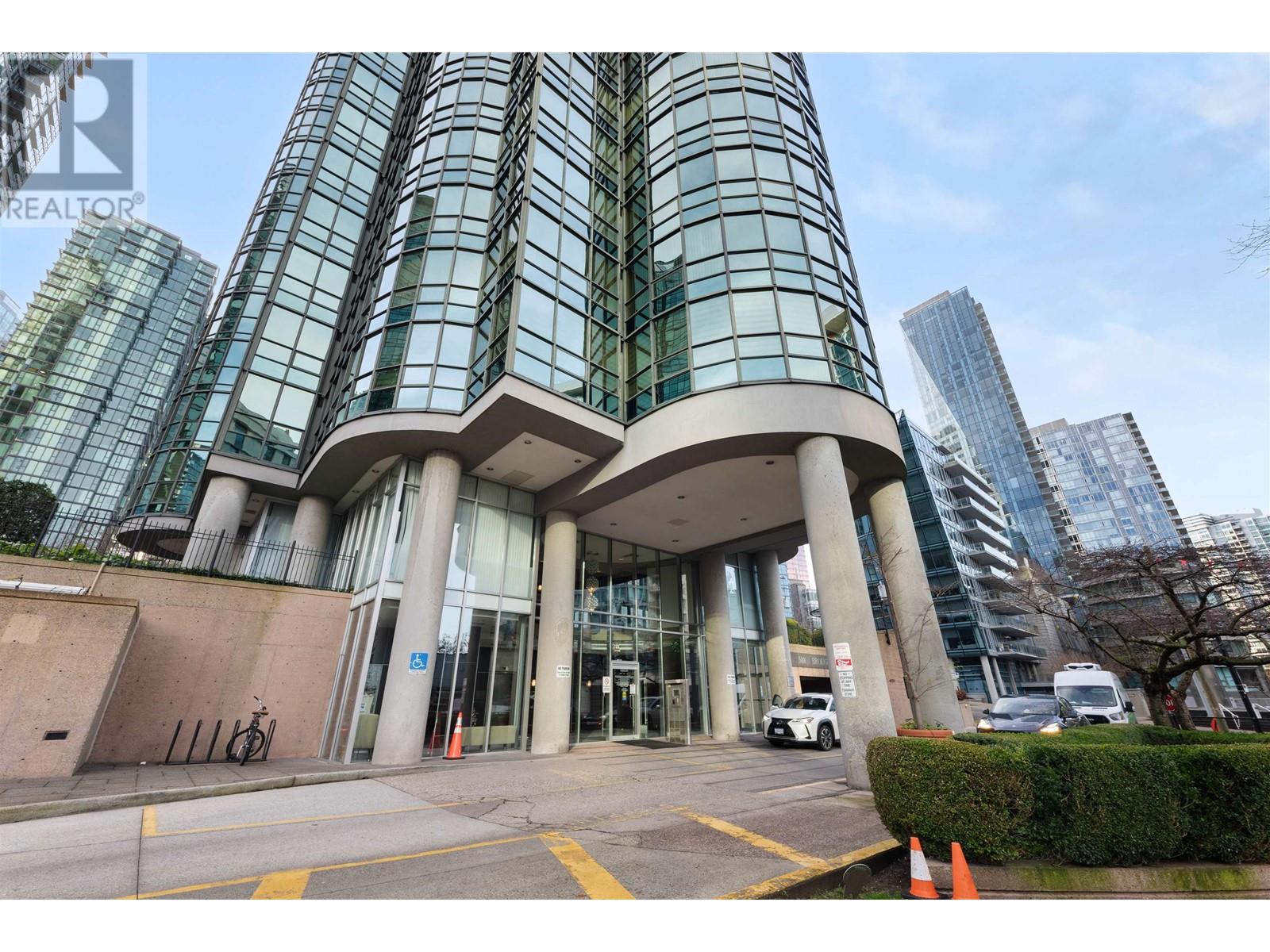 Listing Picture 24 of 32 : 704 588 BROUGHTON STREET, Vancouver / 溫哥華 - 魯藝地產 Yvonne Lu Group - MLS Medallion Club Member