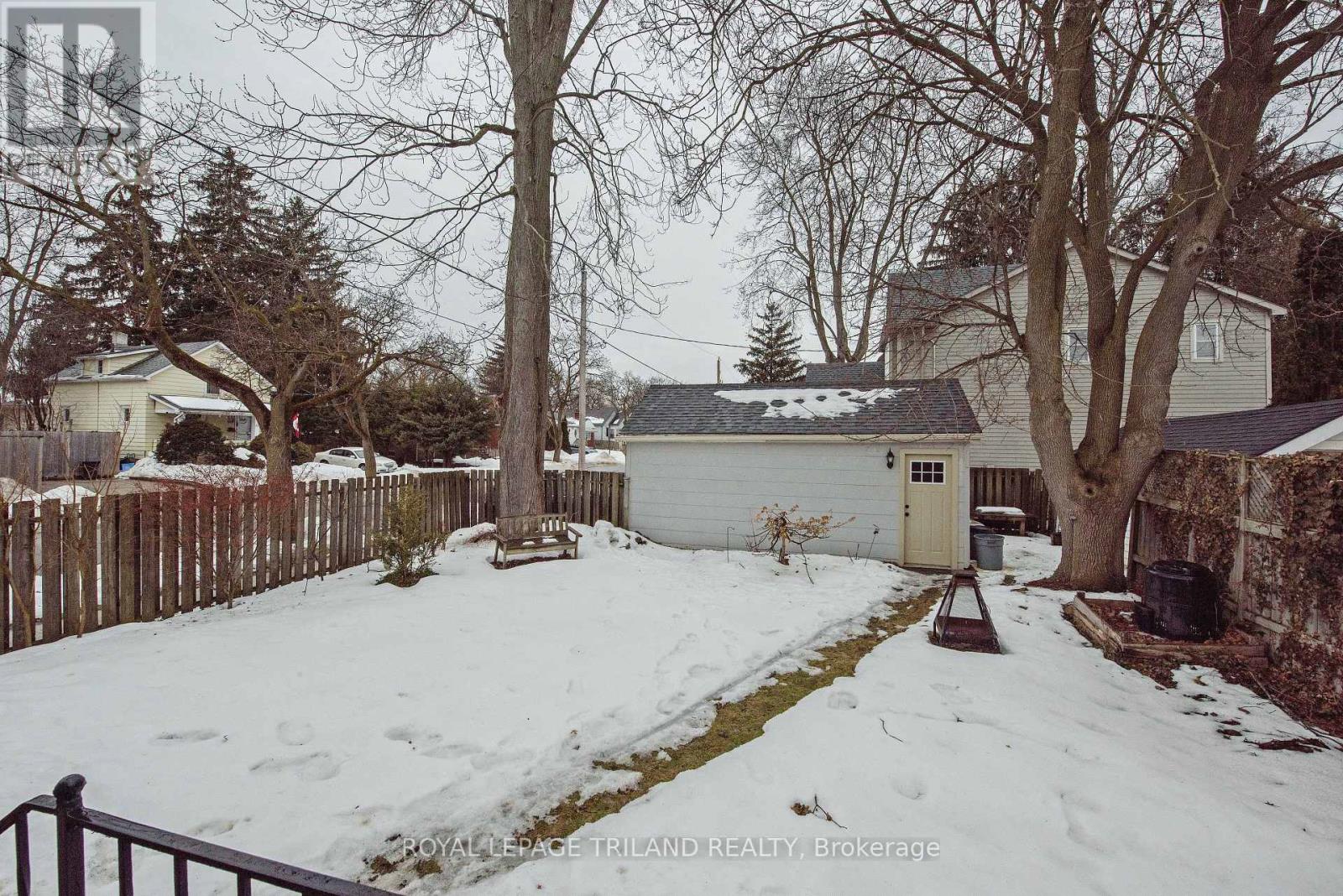 Photo 31 of 35 for 243 Edward Street