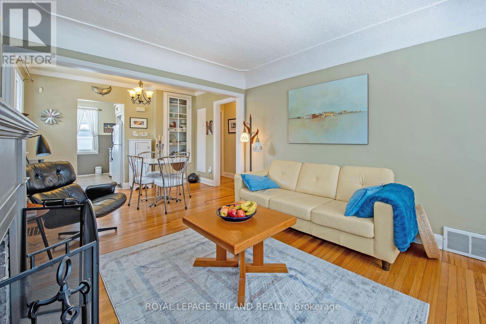 Photo 8 of 35 for 243 Edward Street