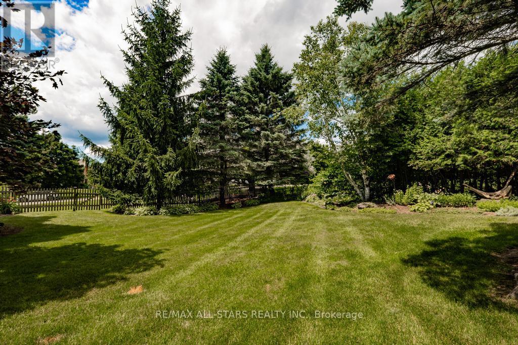 1648 Acorn Lane, Pickering, Ontario  L1Y 1A7 - Photo 38 - E11990604