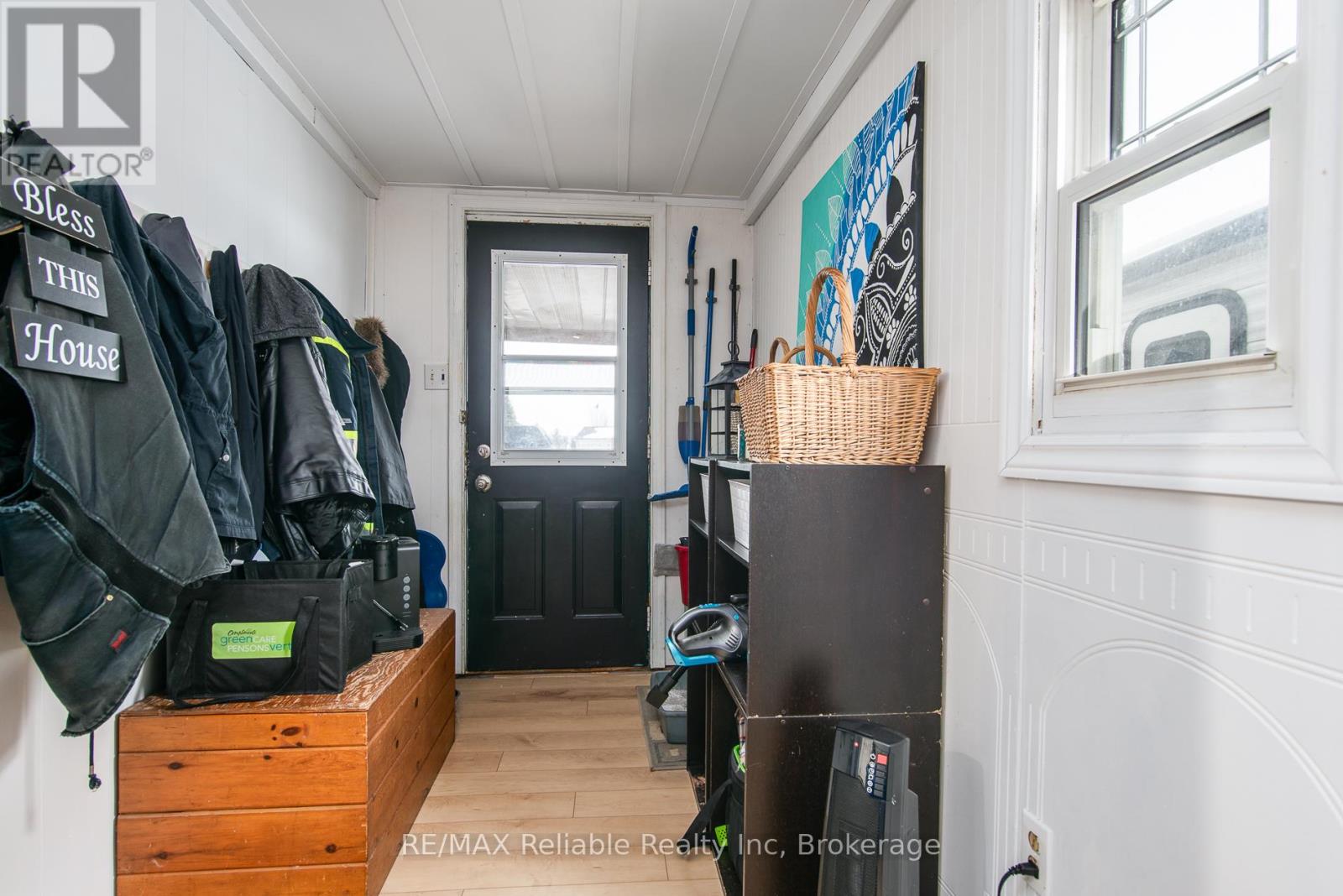 46 Victoria Boulevard, Huron East, Ontario  N0M 1L0 - Photo 20 - X12002196