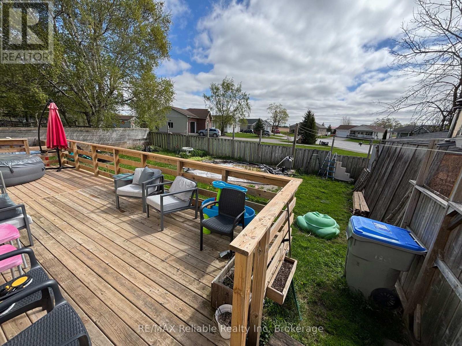 46 Victoria Boulevard, Huron East, Ontario  N0M 1L0 - Photo 36 - X12002196