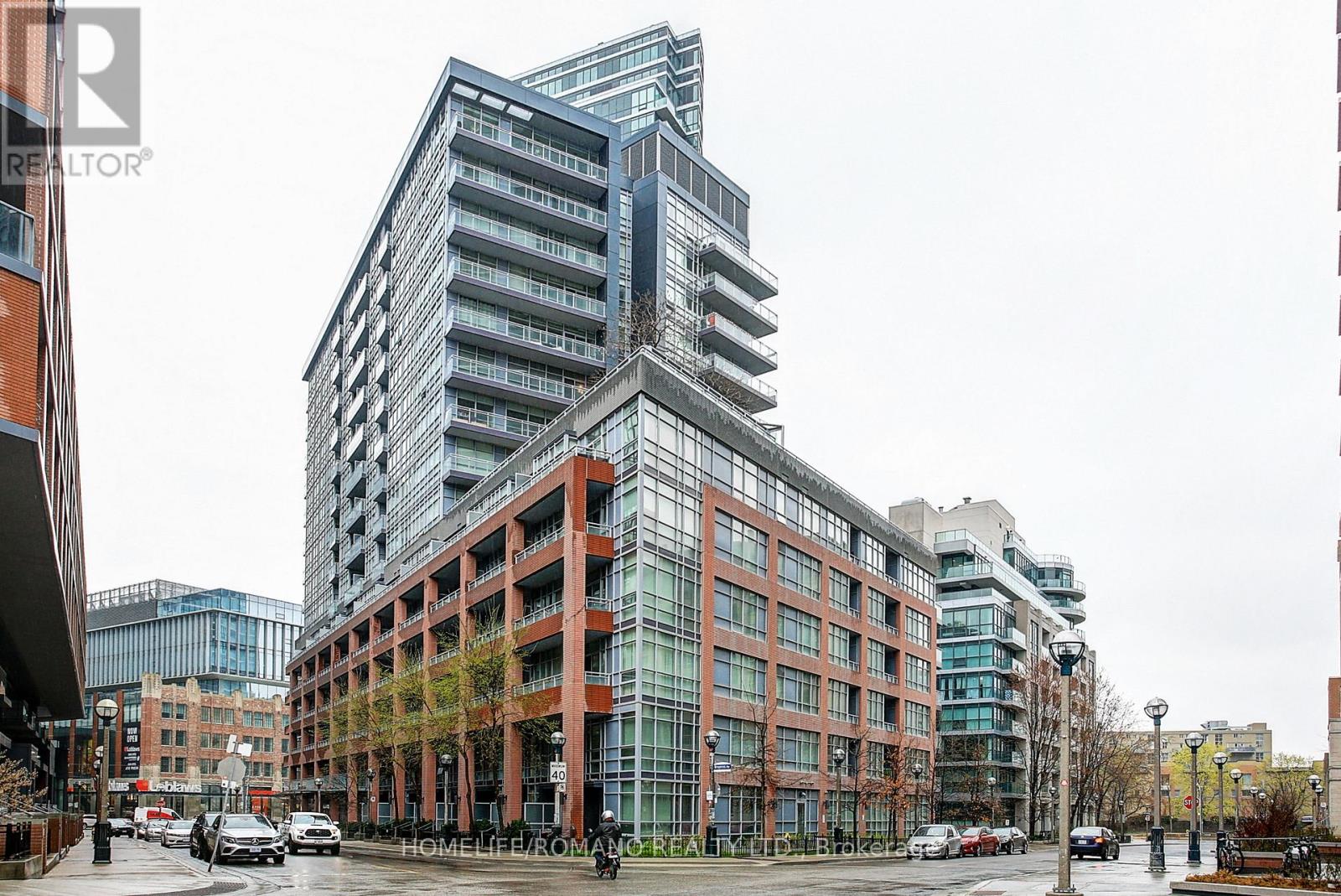 403 - 15 BRUYERES MEWS, Toronto, Ontario