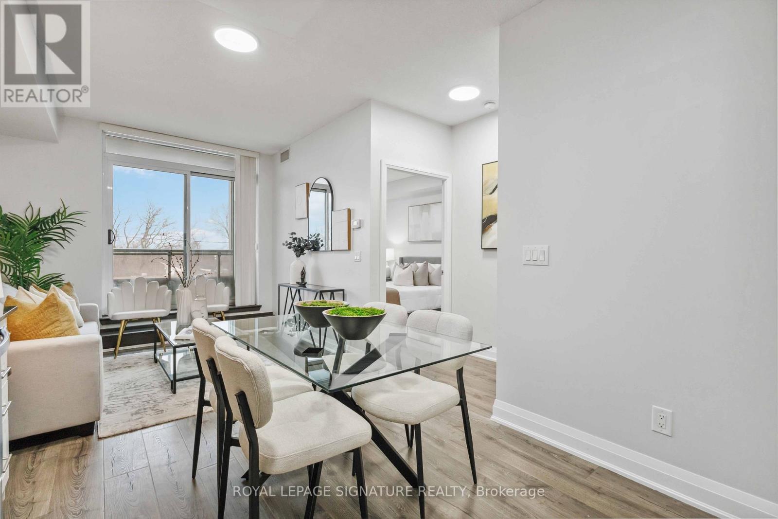 Property at 212 - 3520 DANFORTH AVENUE image 2