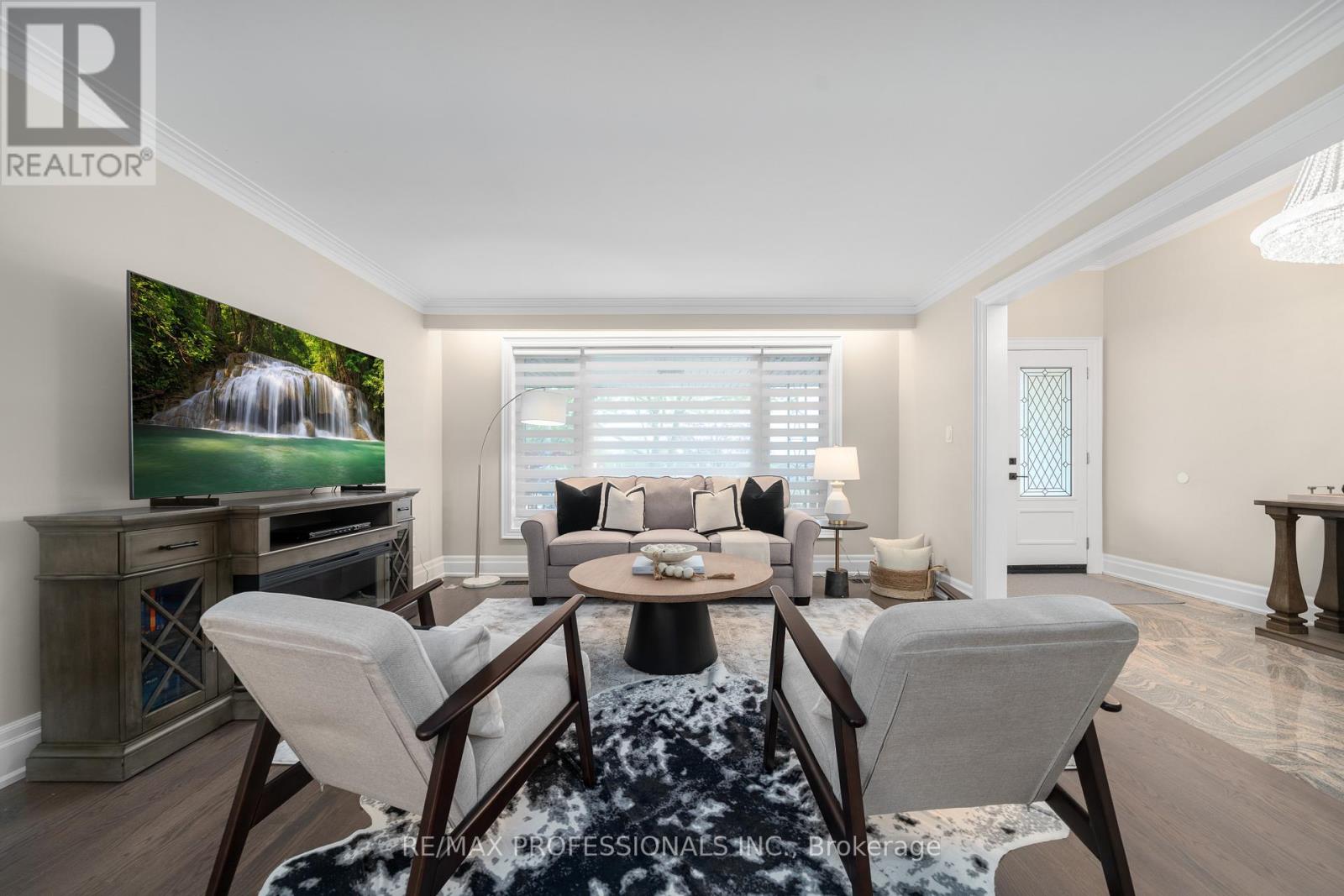 182 Gracefield Avenue, Toronto (Rustic), Ontario  M6L 1L8 - Photo 10 - W12002117