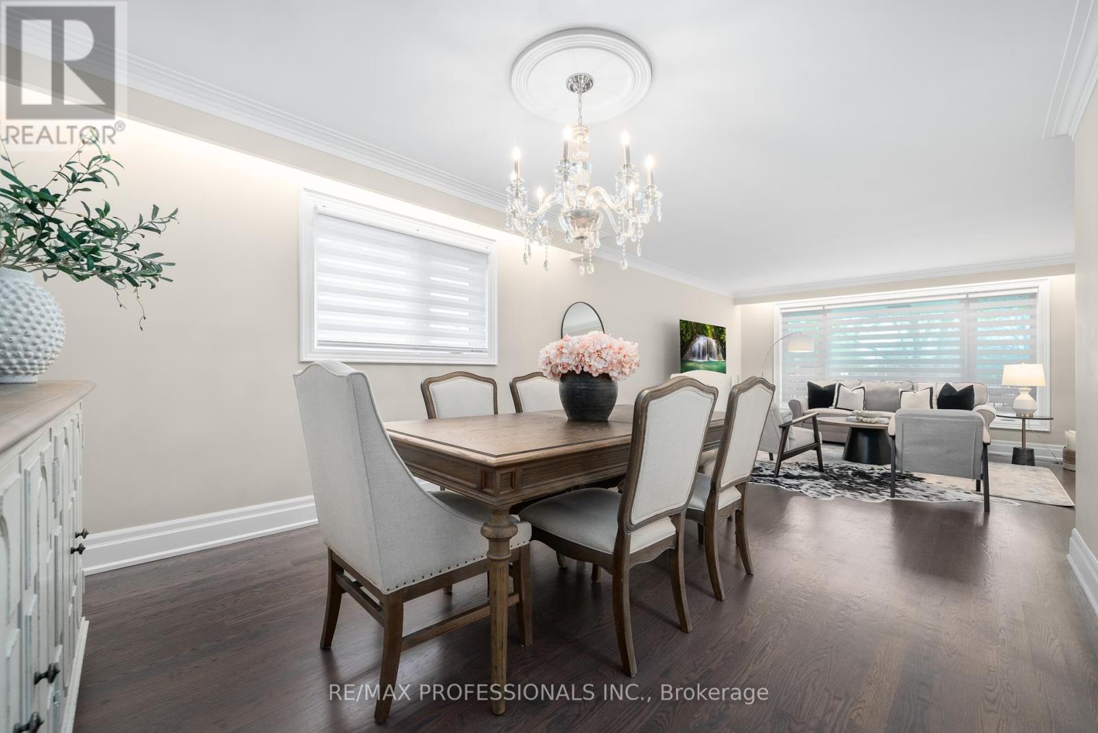 182 Gracefield Avenue, Toronto (Rustic), Ontario  M6L 1L8 - Photo 12 - W12002117
